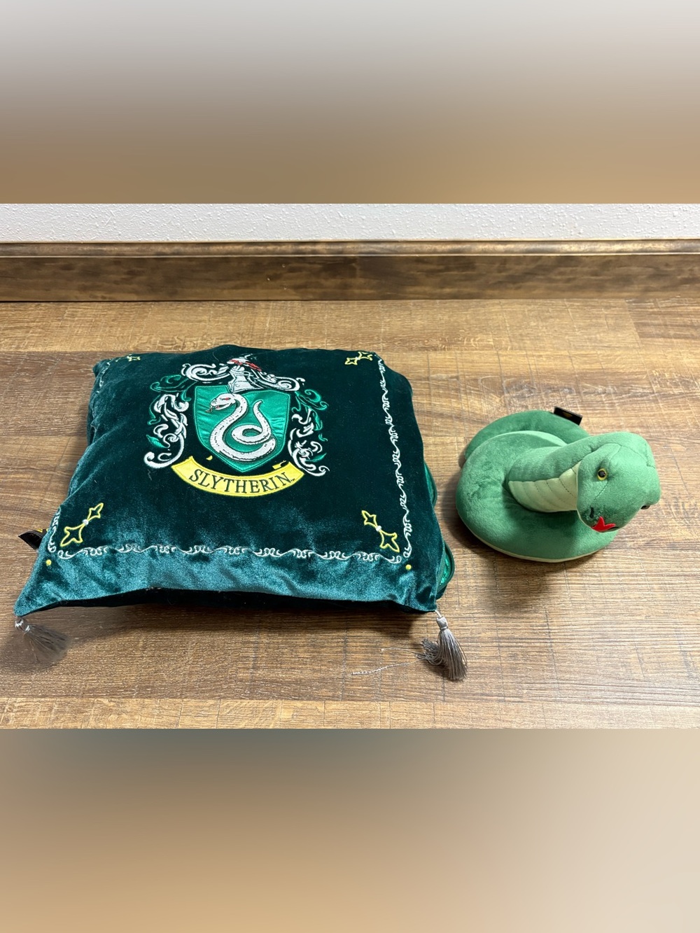 Official Harry Potter Slytherin Crest Cushion & Plush Snake Mascot Set